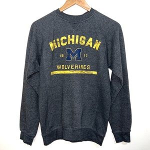 Pro Edge Michigan Wolverines U of M slim style sweatshirt S